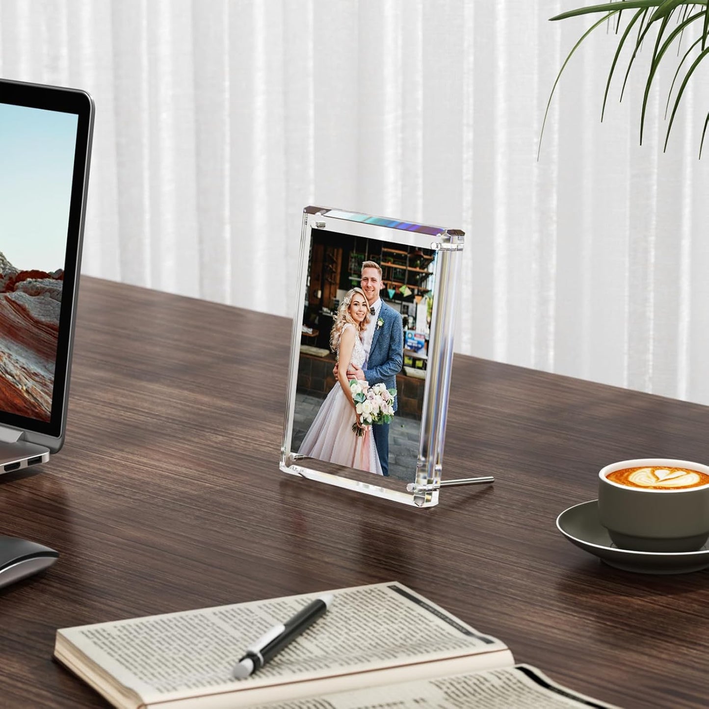 NIUBEE 4x6 Acrylic Picture Frames, Clear Photo Frame for Living Room, Diamond Edge Design, 1 Pack Portrait or Landscape Magnetic Family Thick Desktop Frameless Frame