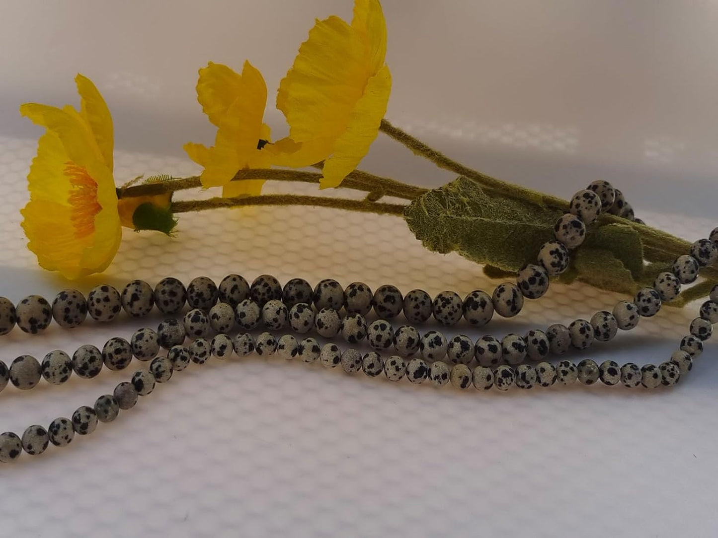 Stone Beads 6mm 140pcs Dalmation Spot Jasper Beads Round Loose Gemstones Beads for Bracelet Necklace Jewelry Making (6mm, 60609 Dalmation Spot Jasper)