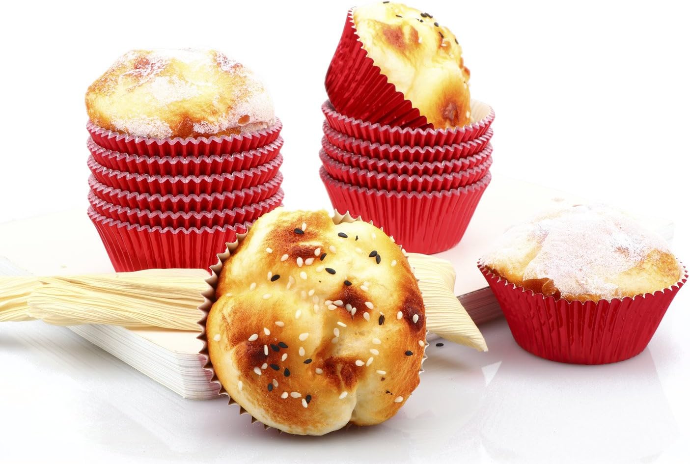 Gifbera Standard Red Foil Cupcake Liners Wrappers Baking Cups for Birthday Wedding Holiday Party, 200-Count (Red)