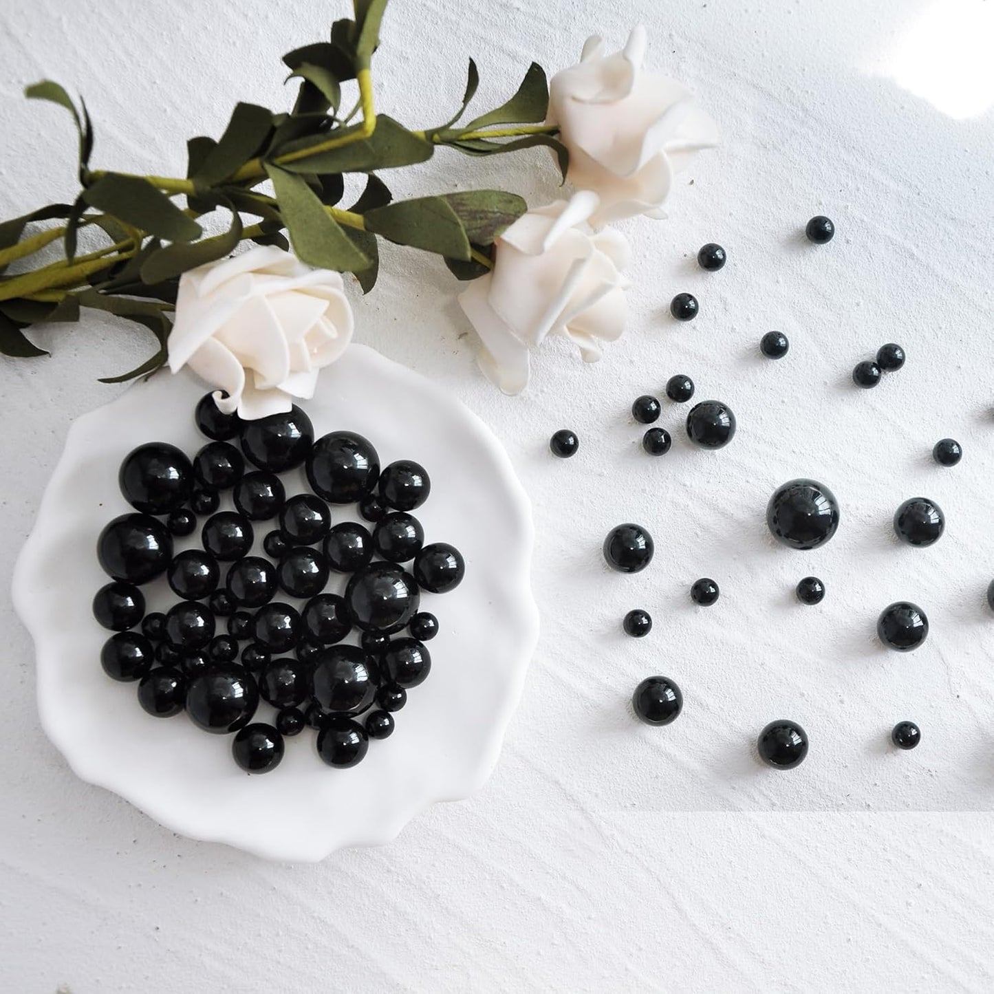 260Pcs Black Glossy Beads - 6mm, 14mm, 18mm Round Plastic Pearl Beads for Centerpiece Decor, Wedding, Birthday, Christmas Party, Home Decor