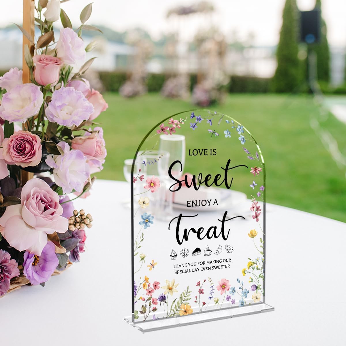 Wedding Signs Decor, Love is Sweet Sign for Dessert Table, Wedding Supplies 5x7 Inch, Wedding Signs for Ceremony And Reception, Arch Acrylic Table Sign for Anniversary, Bridal Shower Decor (Flower)