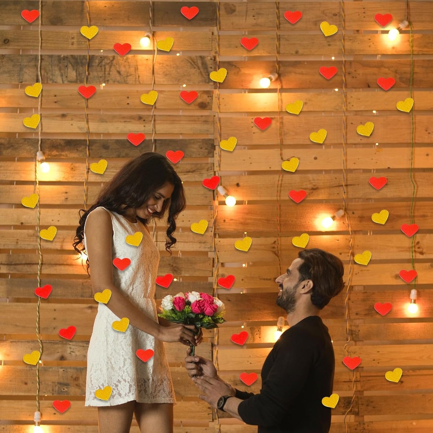 200 Pcs Red Gold Heart Paper Confetti for Valentine's Day Wedding Baby Shower Birthday Party Table Decoration Supplies