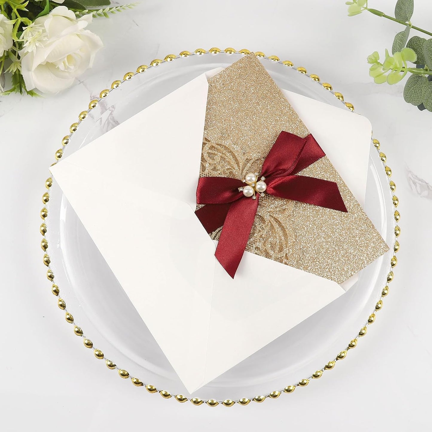 25pcs Gold Glitter Laser Cut Invitations Tri-Fold Blank Personalized Wedding Invitations Pocket With Envelopes and Rsvp Cards for Wedding Bridal Shower Quinceanera 15 Anos Invite