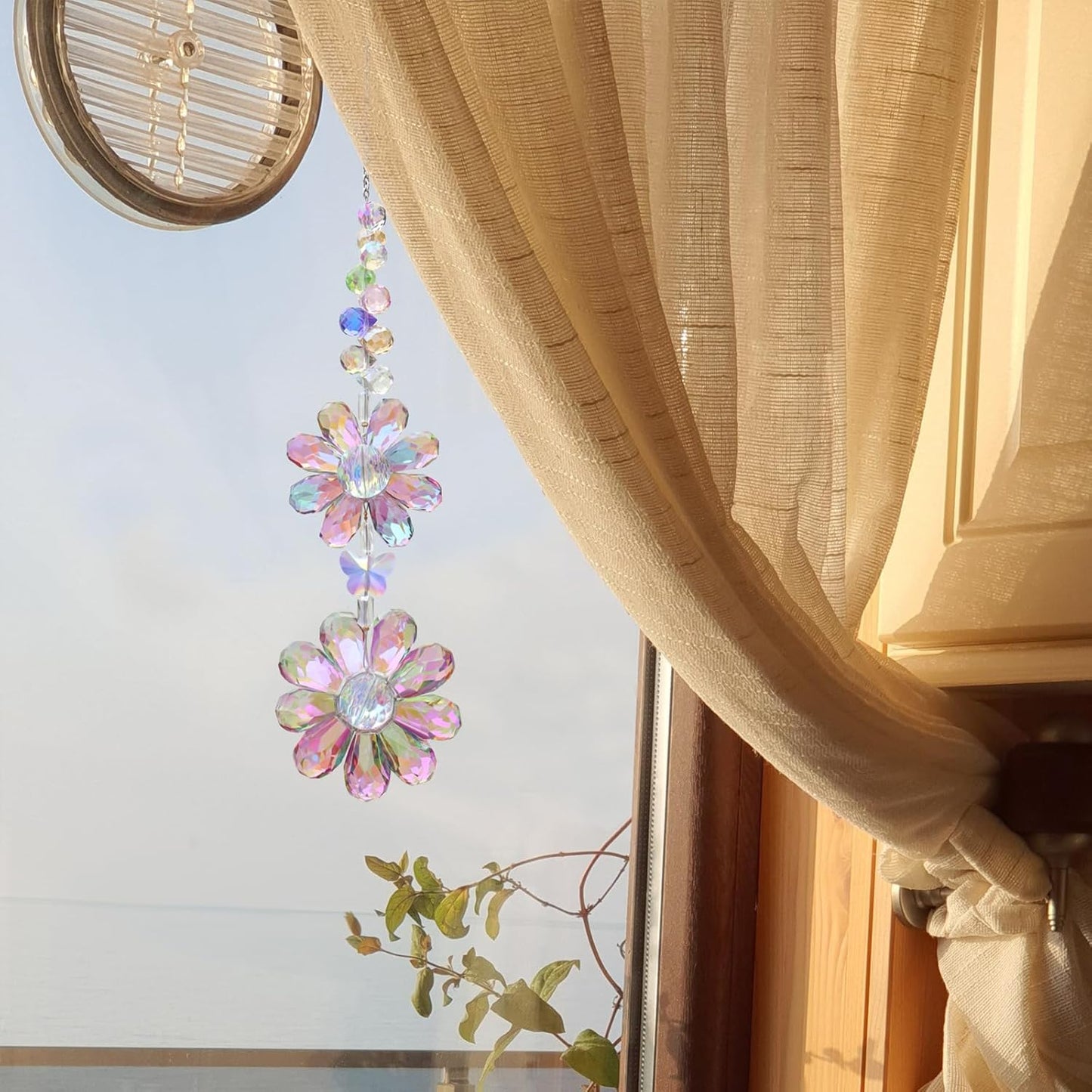 Crystal Flower Suncatcher Hanging Ornament, Rainbow Maker Window Sun Catcher Indoor Outdoor Patio Garden Decor (Purple)