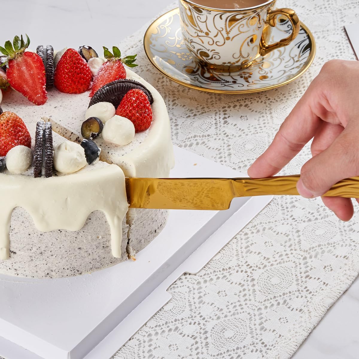 Gold Cake Cutter Set, Stainless Steel Cake Cutting Utensils Include Cake Knife and Cake Server suitable for Weddings, Birthdays, and Anniversaries