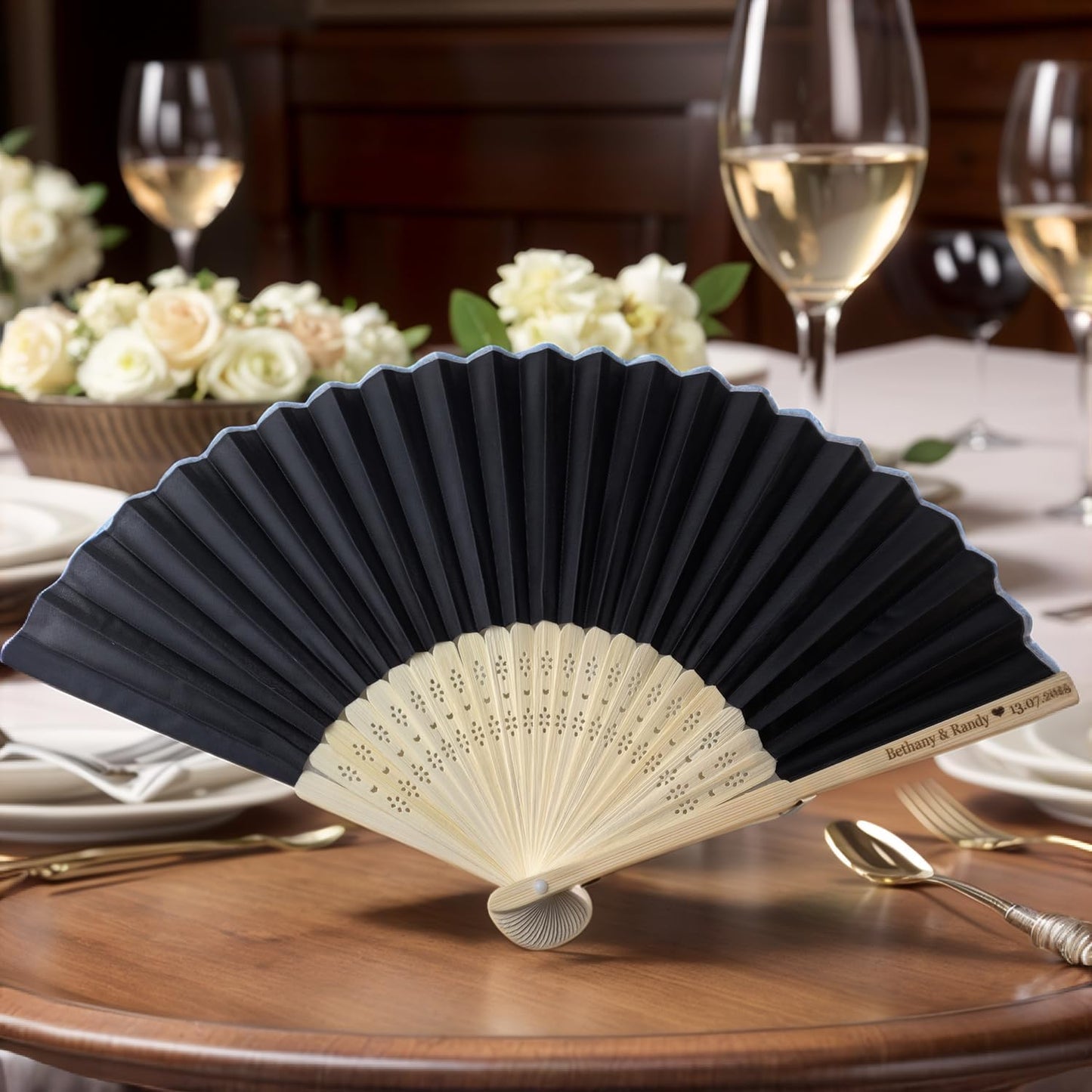 25Pcs Personalized Silk Fans Folding Hand Fan, Custom Wedding Bridal Party Favors, Summer Wedding Bride, Wedding Gift, Thank You Gift (Black)