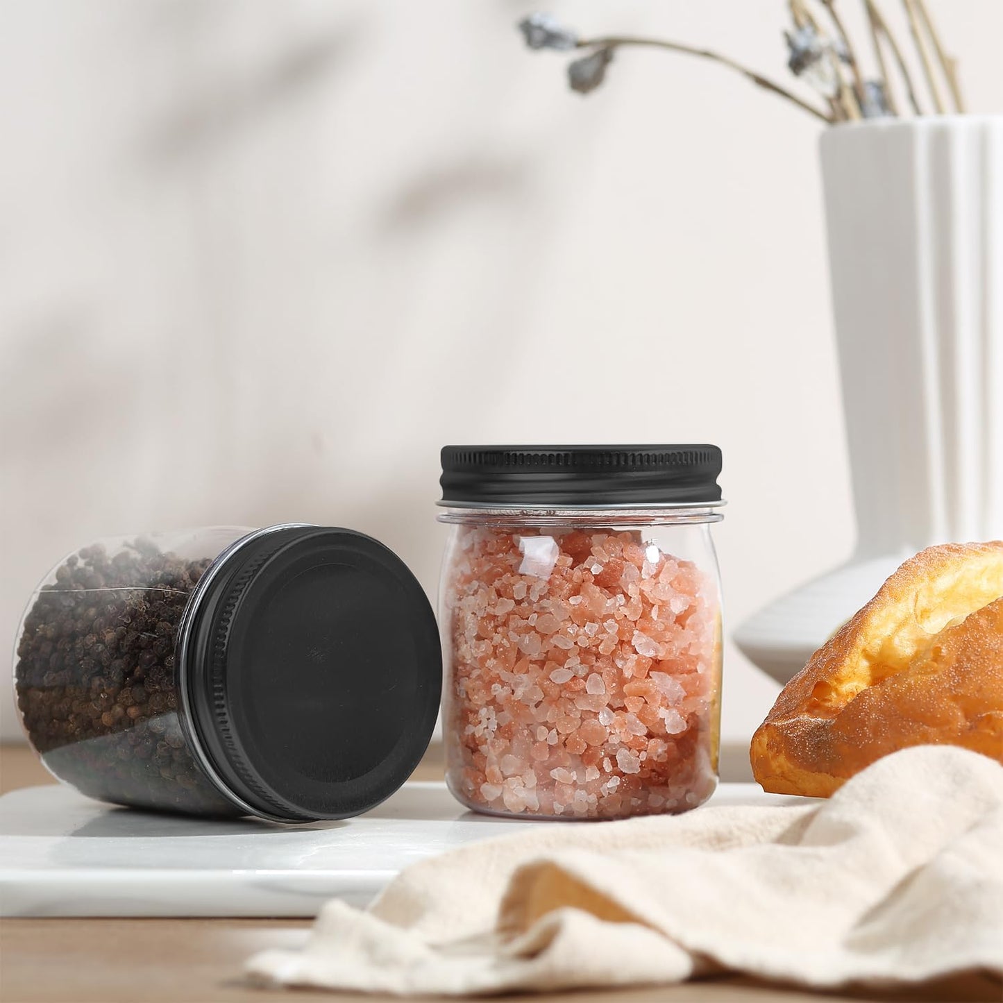 novelinks 8 oz Clear Plastic Jars with Screw-On Lids - BPA-Free Refillable Storage Containers for Slime, Spices, Crafts, Kitchen & Home Organization (16 Pack,Black)