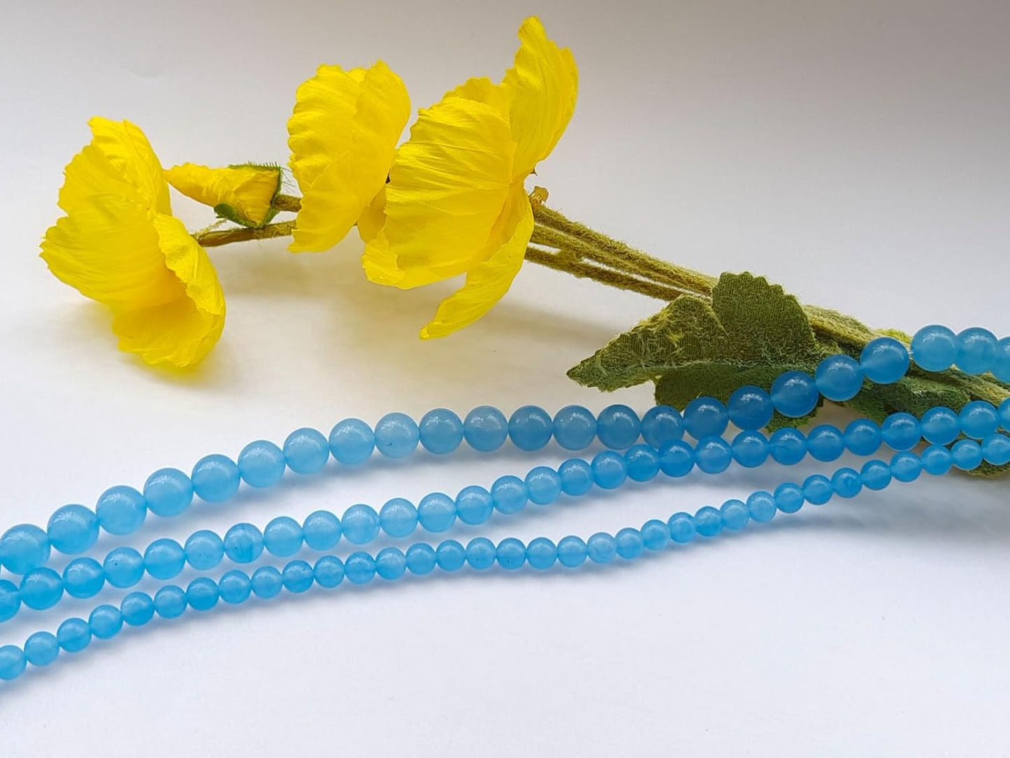 Stone Beads 10mm 60pcs Light Blue Chalcedony Beads Round Loose Gemstones Beads for Bracelet Necklace Jewelry Making (10mm, 61028 Light Blue Chalcedony)