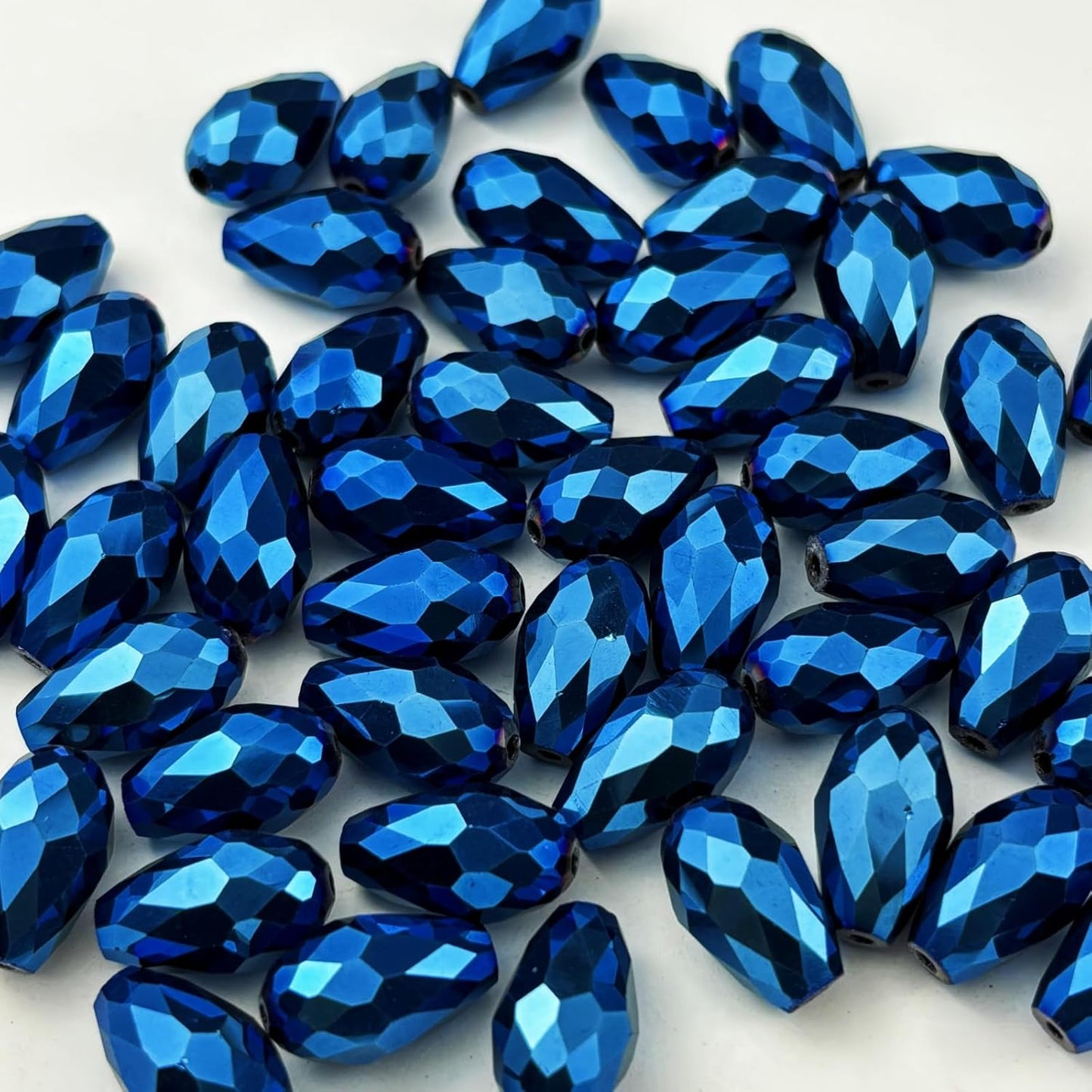 200pcs 3x5mm Teardrop Crystal Glass Beads for Jewelry Making, Faceted Vertical Hole Teardrop Glass Spacer Beads for Wind Chimes Bracelet Earring Necklace DIY Craft(Blue Light)