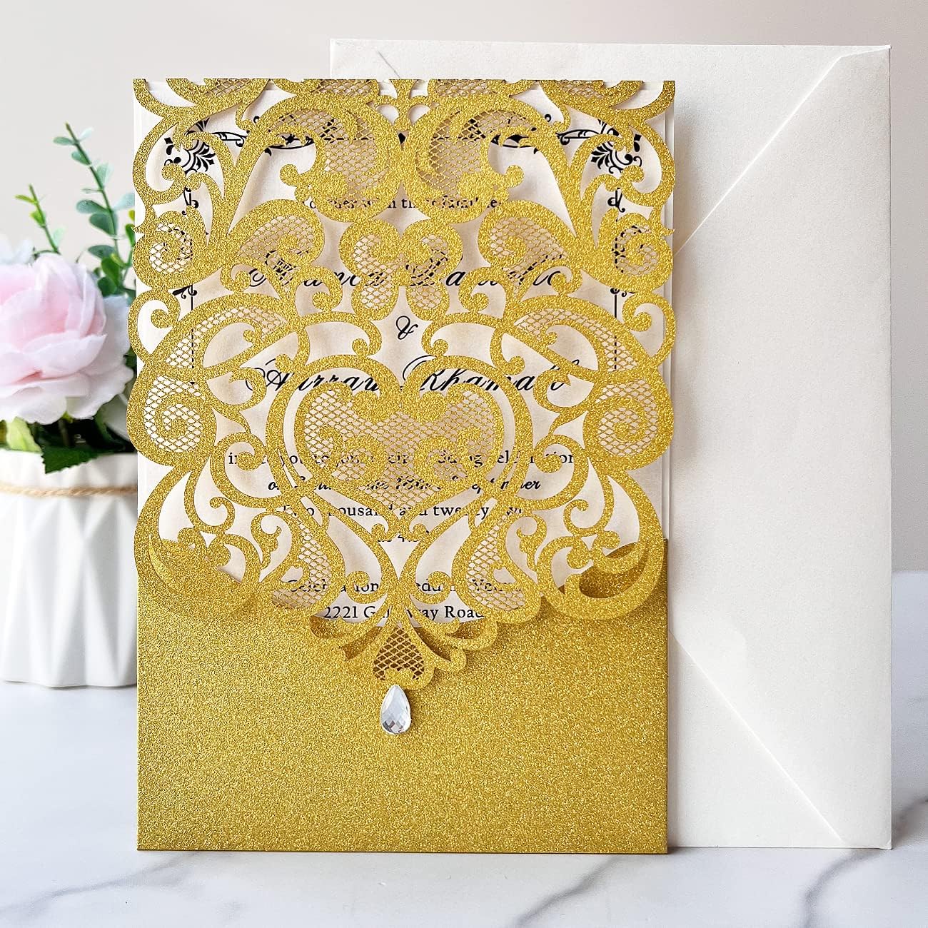 Hosmsua 50PCS Blank Wedding Invitation Cards 5 x 7.3 Inch Gold Laser Cut Hollow Heart Floral Invitation with Rhinestone pockets invitations for Engagement Quinceanera Invite (Gold Glitter)