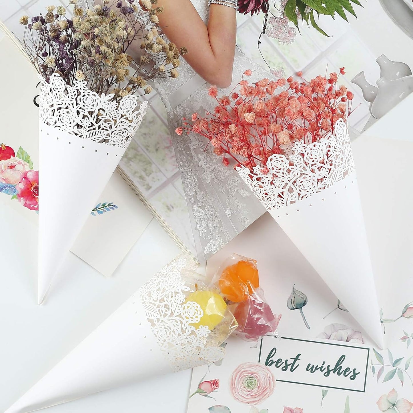 GWHOLE 100 Pcs Flower Confetti Petal Cone for Wedding Party, White