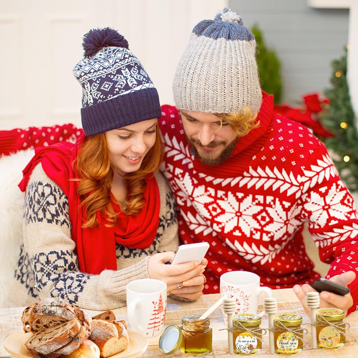 Aliggbent 96 Pack Mini Honey Jars Party Favors in Bulk, 1.5 oz Small Hexagon Glass Honey Jars with Dippers, Lids, Cute Stickers, Bee Charms, Gift Bags and Jute for Baby Showers, Weddings & Birthdays