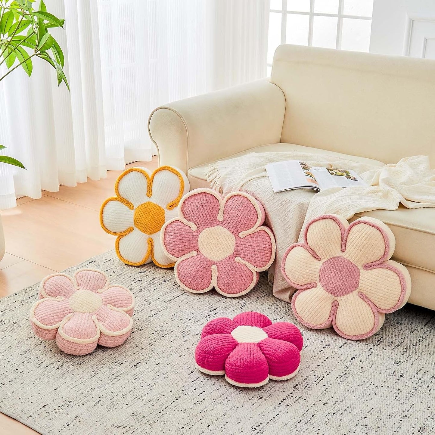 Flower Pillow, Soft Flower Decorative Throw Pillow, Cute Daisy Flower Shaped Seating Floor Cushion Room Décor Plush Pillows for Sofa Couch Bed (13.7 Inch, Pink)